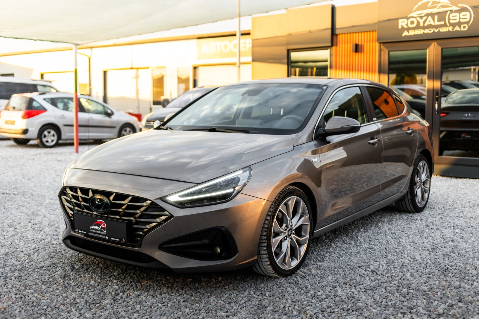 Hyundai I30 Fastback::1.6 CRDI::Premium::Facelift | Mobile.bg � ����������� 2