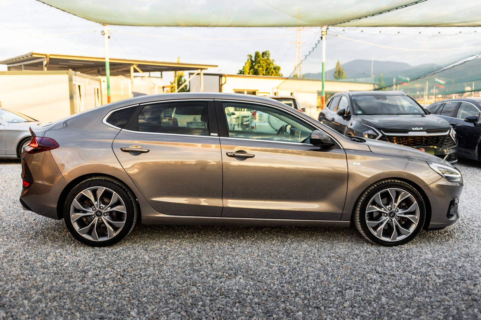 Hyundai I30 Fastback::1.6 CRDI::Premium::Facelift | Mobile.bg � ����������� 4