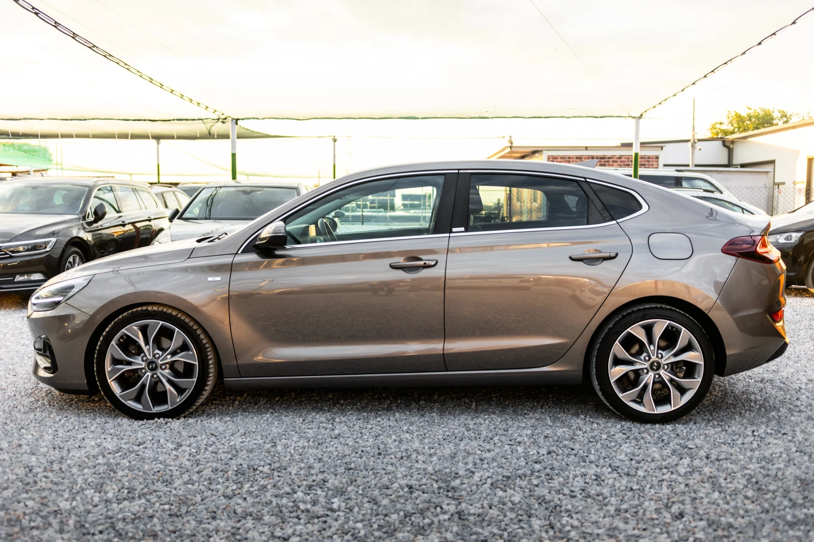Hyundai I30 Fastback::1.6 CRDI::Premium::Facelift | Mobile.bg � ����������� 5