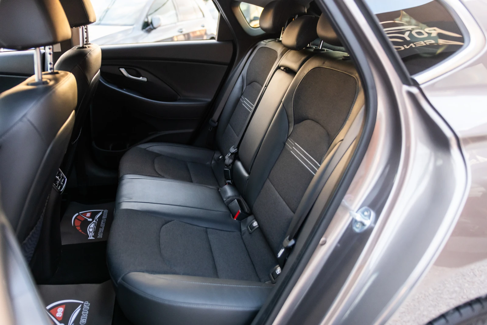 Hyundai I30 Fastback::1.6 CRDI::Premium::Facelift | Mobile.bg � ����������� 14