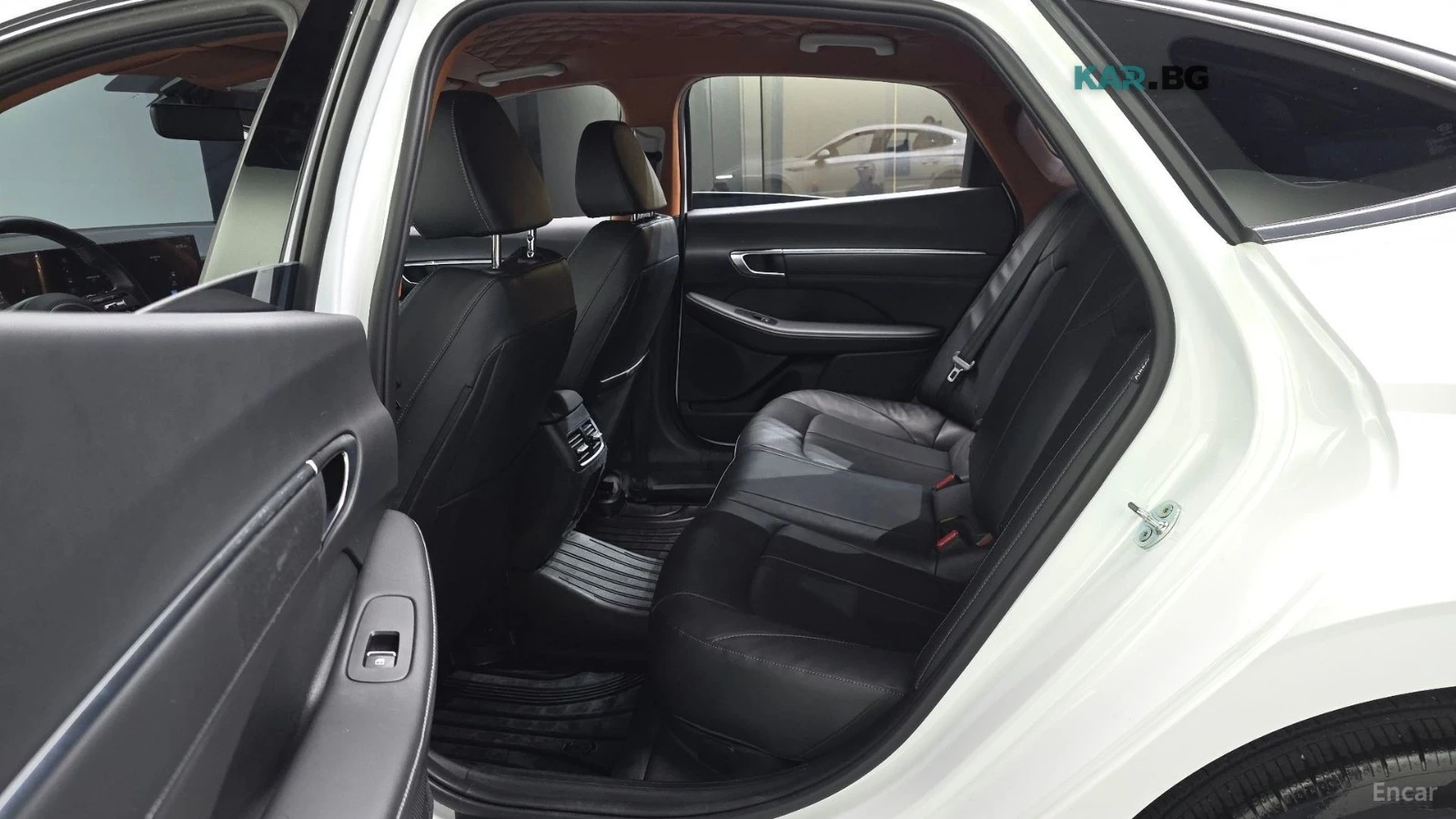 Hyundai Sonata 2.0* LPG* ДИСТРОНИК* ПОДГРЕВ* ОБДУХВАНЕ* KEYLESS* , снимка 11 - Автомобили и джипове - 55802313