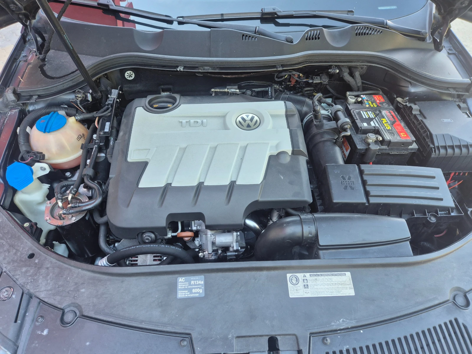 VW Passat 2.0, TDI, 2009g, снимка 16 - Автомобили и джипове - 56129870