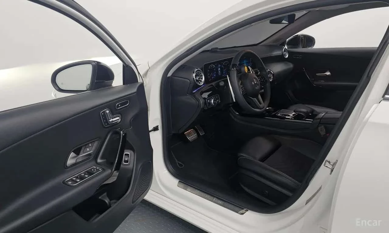 Mercedes-Benz A 250 * A250 4MATIC Sedan * ���� �� �� | Mobile.bg � ����������� 7