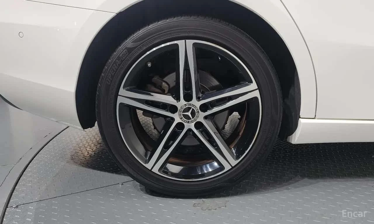 Mercedes-Benz A 250 * A250 4MATIC Sedan * ���� �� �� | Mobile.bg � ����������� 5