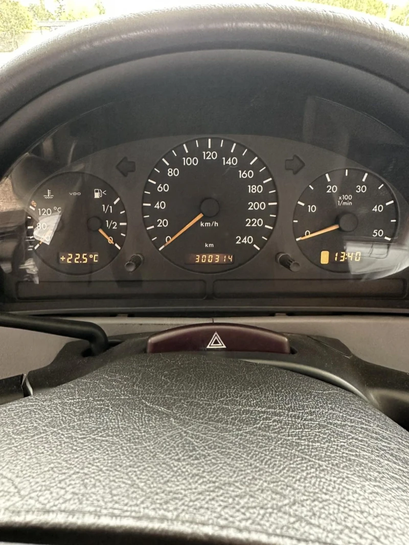 Mercedes-Benz ML 270, снимка 10 - Автомобили и джипове - 47545233