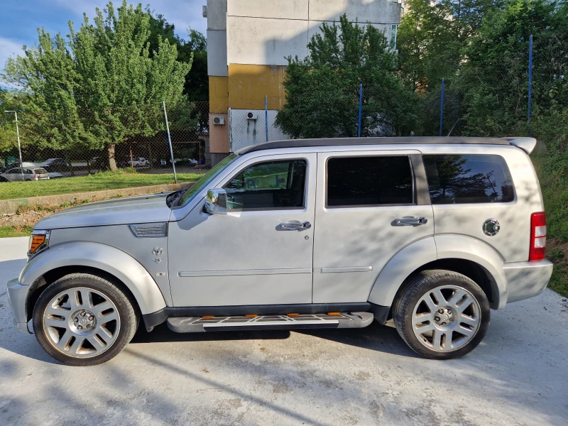 Dodge Nitro 3.7 V6 PowerTech, снимка 4 - Автомобили и джипове - 47994559