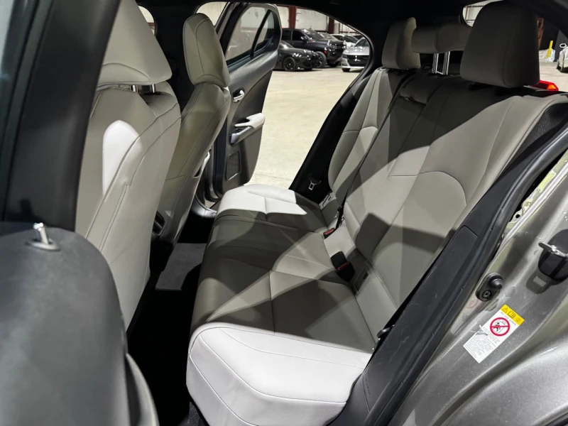 Lexus UX 200, снимка 13 - Автомобили и джипове - 52448856