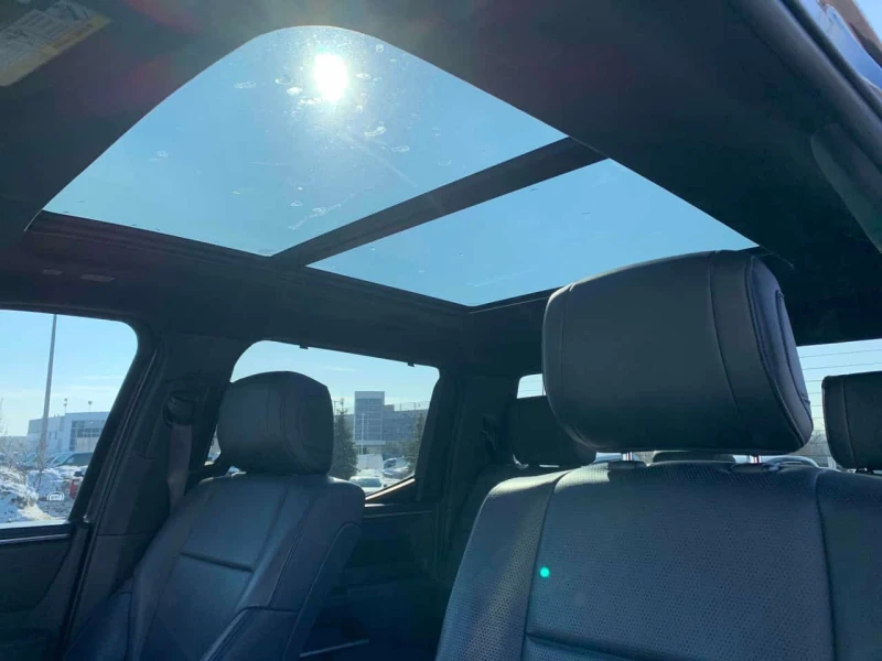 Toyota Tundra * Platinum * CARFAX * ЦЕНА ДО БГ, снимка 12 - Автомобили и джипове - 53533092