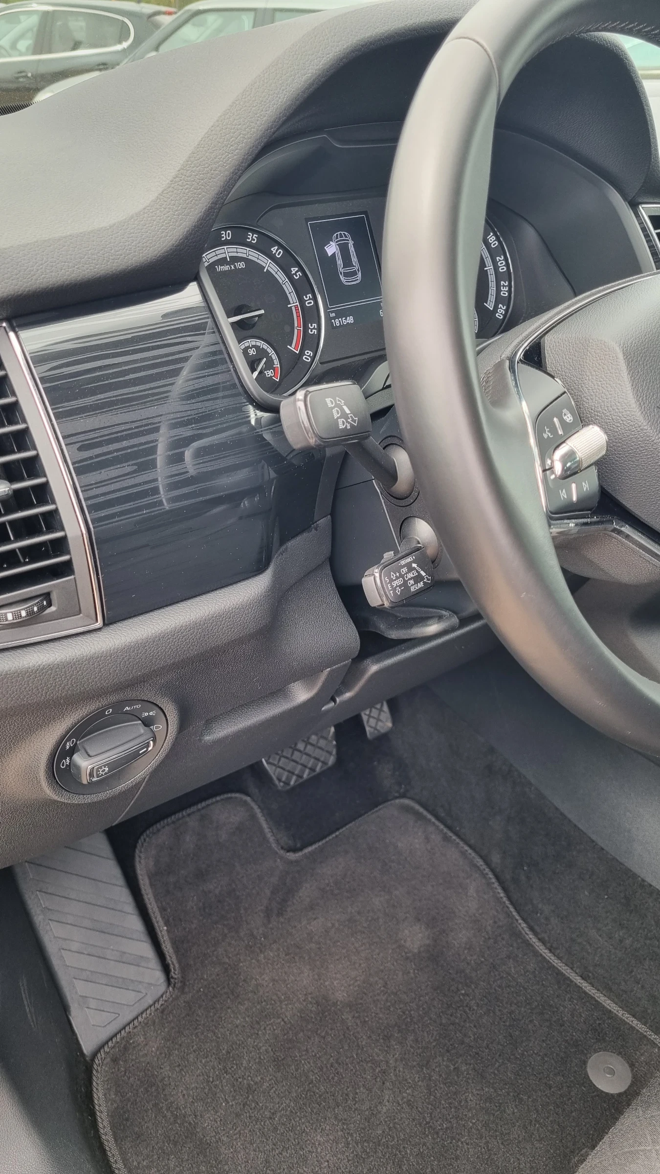 Skoda Kodiaq 2.0 TDI 7DSG AMBITION - изображение 10