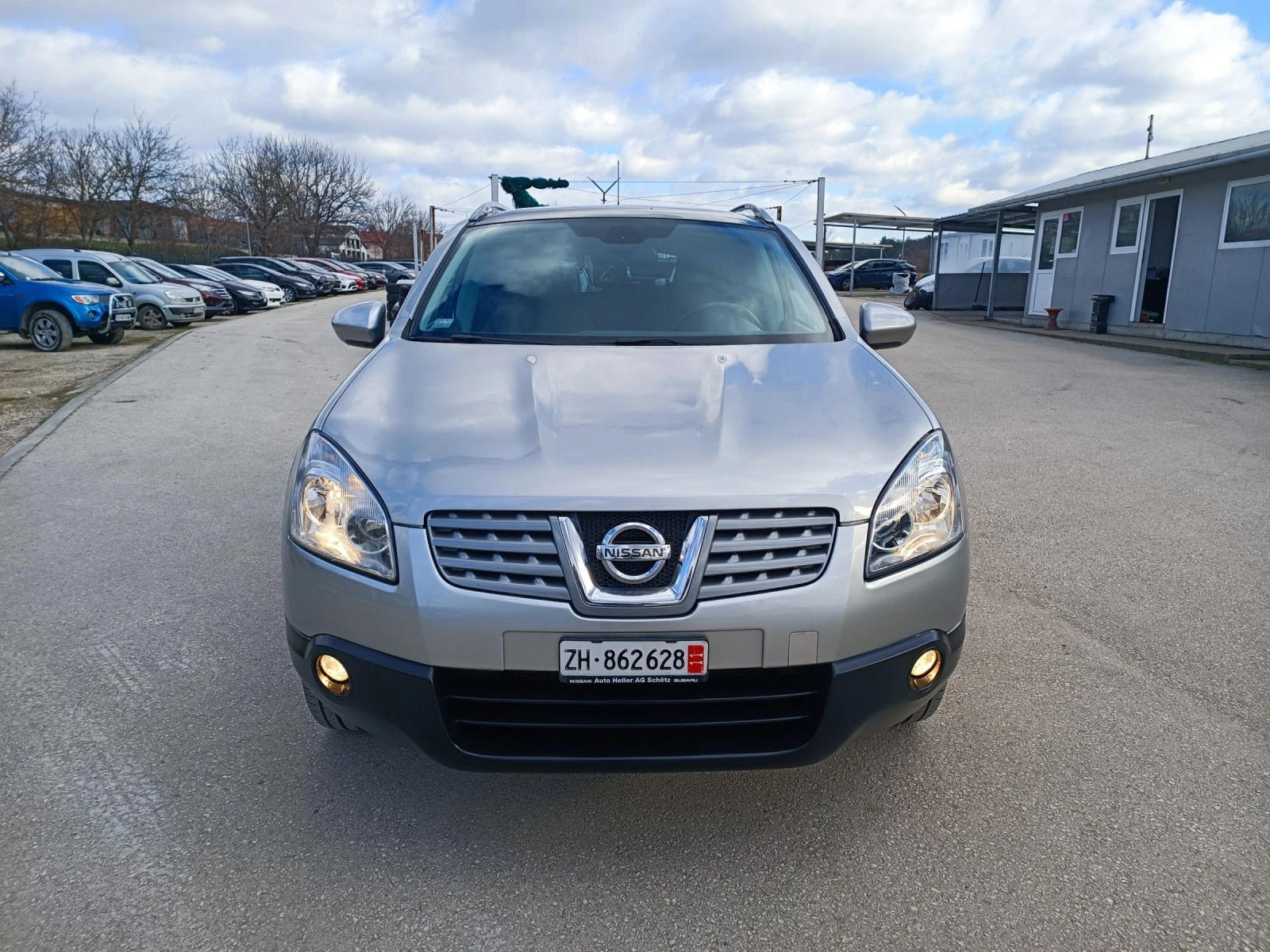 Nissan Qashqai 2.0i-141��-���������-�����-6��-4�4-NAVI | Mobile.bg � ����������� 1