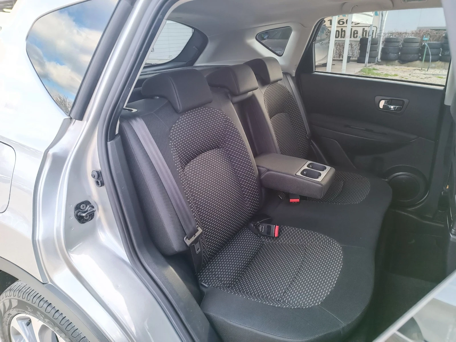 Nissan Qashqai 2.0i-141��-���������-�����-6��-4�4-NAVI | Mobile.bg � ����������� 12