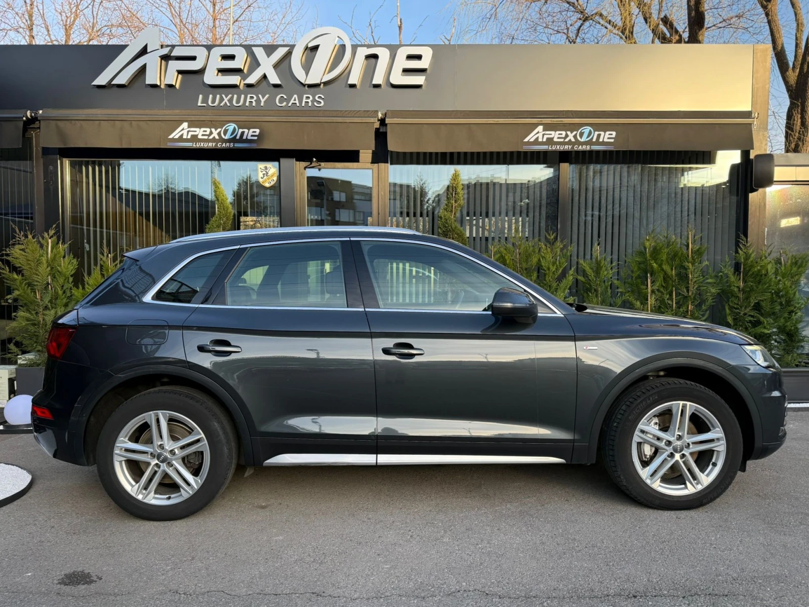 Audi Q5, снимка 7 - Автомобили и джипове - 53894659