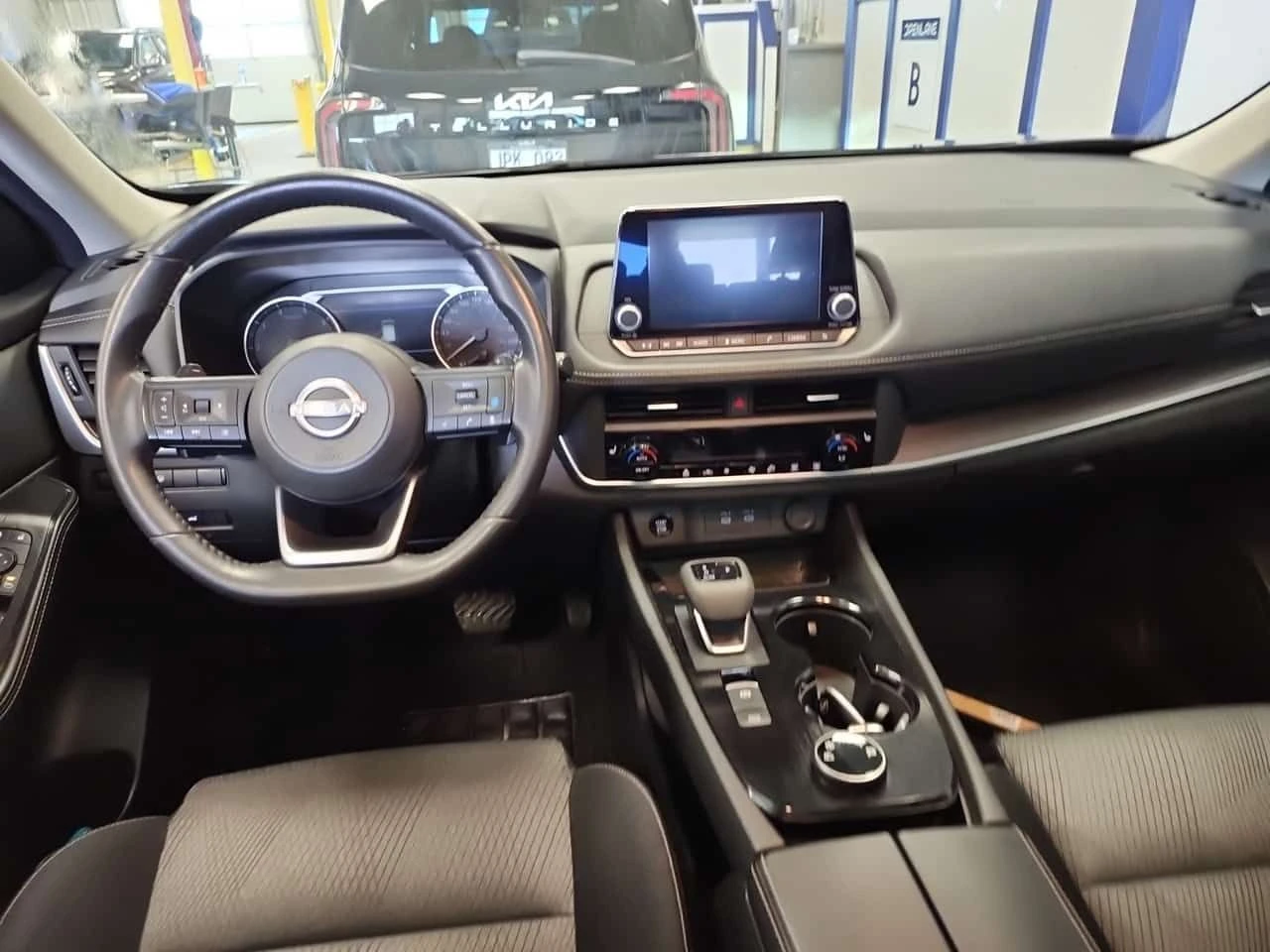 Nissan Rogue * SV MOONROOF * * ПАНОРАМА* * ПОДГРЕВ* , снимка 9 - Автомобили и джипове - 53906229