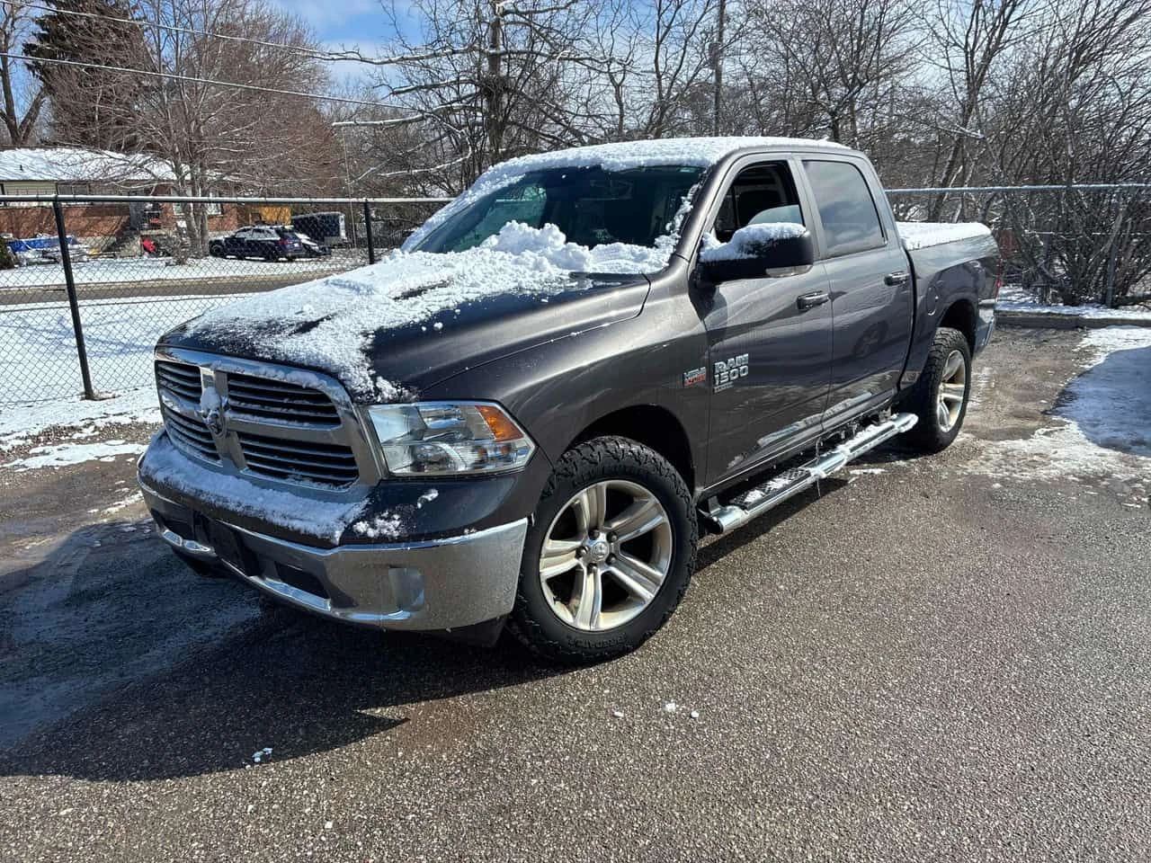 Dodge RAM 1500  SLT / КЛИП НА МОТОРА 