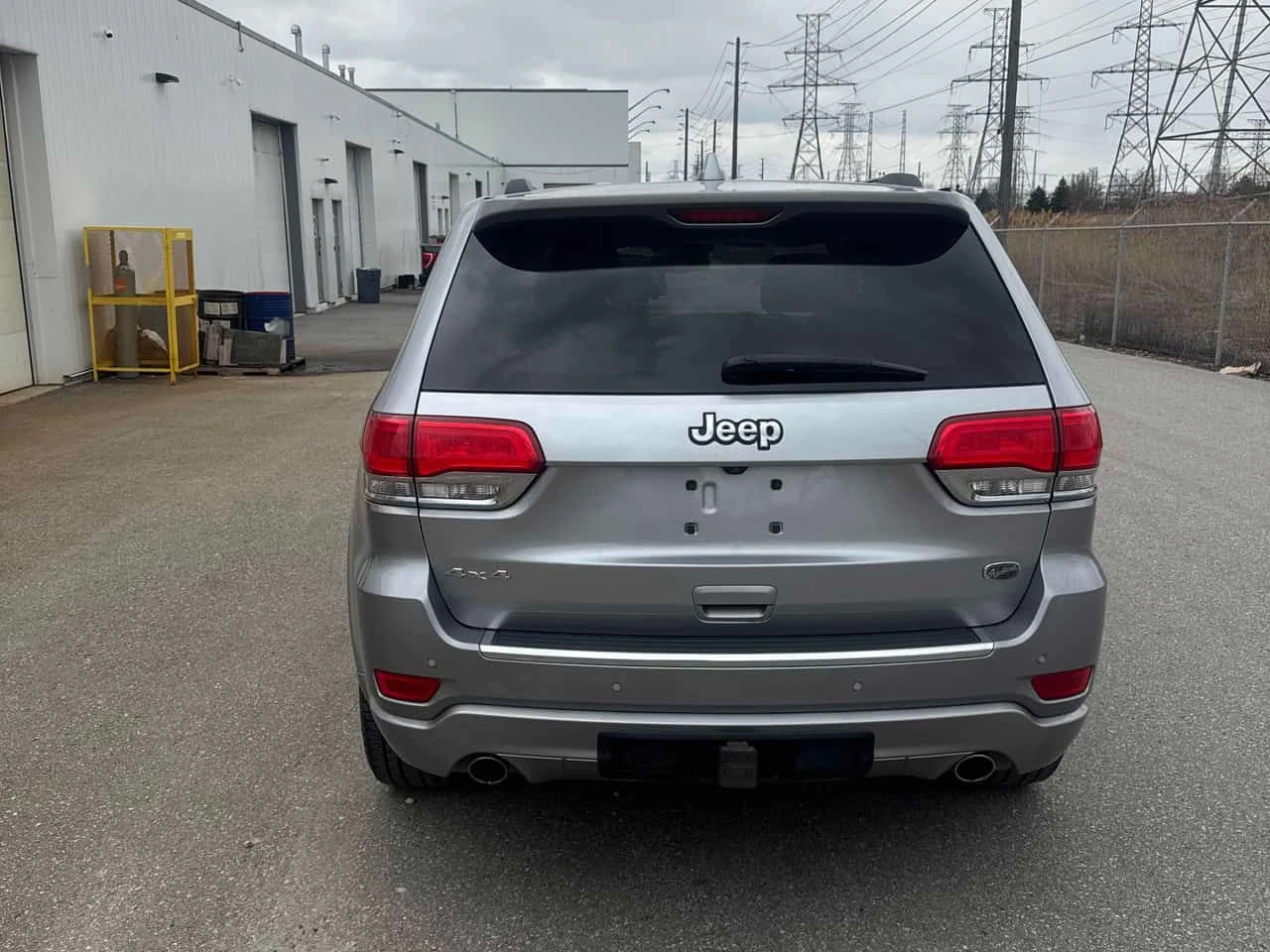 Jeep Grand cherokee * Overland ШИБИДАХ  * 2 КЛЮЧА* ПОДГРЕВИ * CARFAX *, снимка 4 - Автомобили и джипове - 54134757