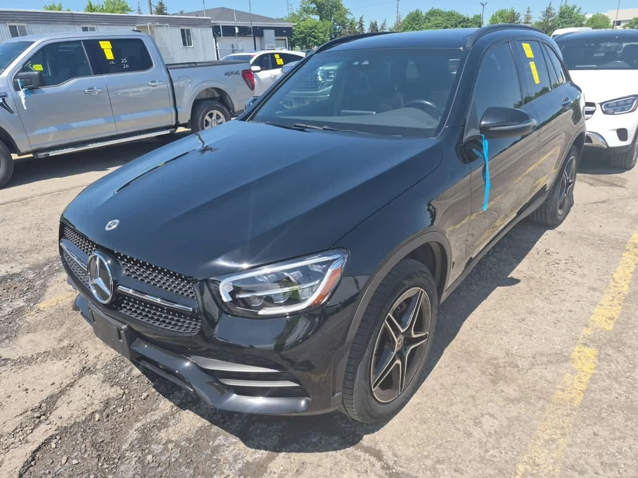 Mercedes-Benz GLC 300 * CARFAX * АВТОКРЕДИТ БЕЗ ПЪРВОНАЧАЛНА ВНОСКА