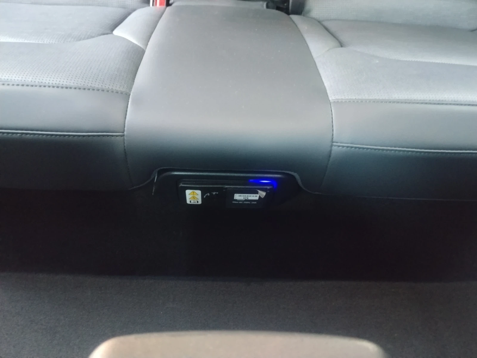 Kia Niro Всички екстри , снимка 8 - Автомобили и джипове - 55251267