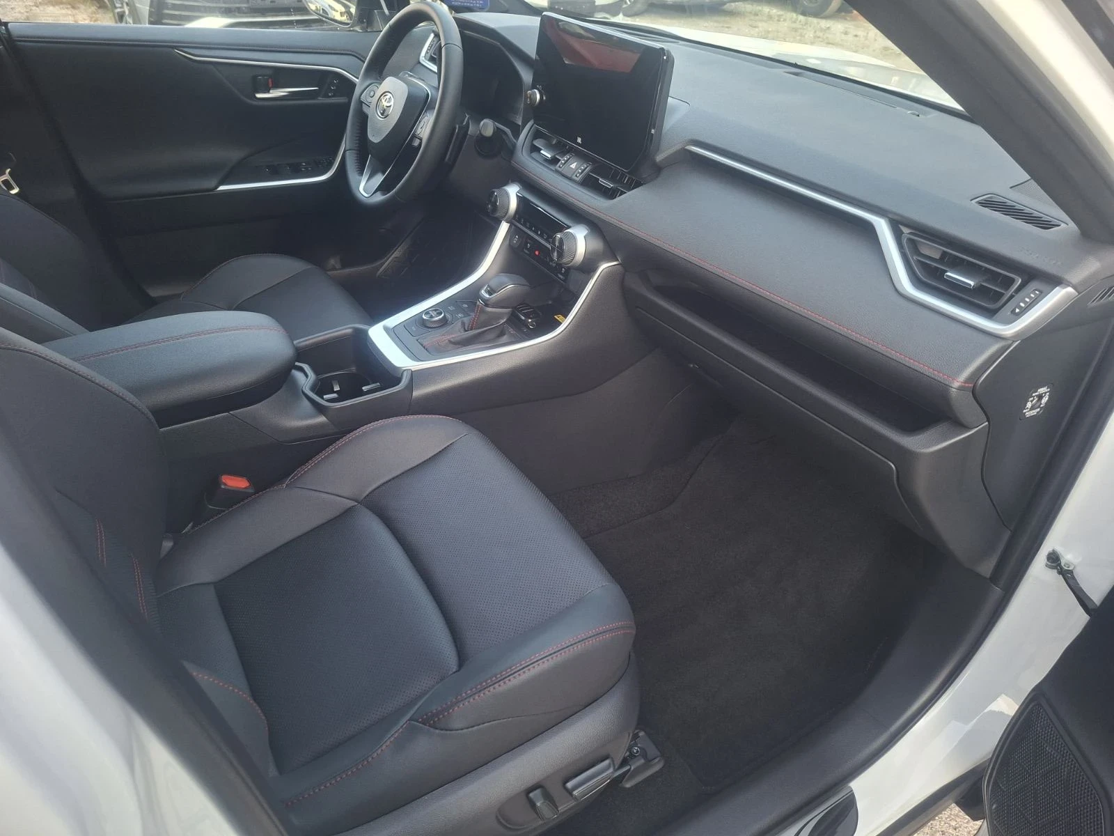 Toyota Rav4 2.5 PHEV ШВЕЙЦАРИЯ, снимка 13 - Автомобили и джипове - 55664926