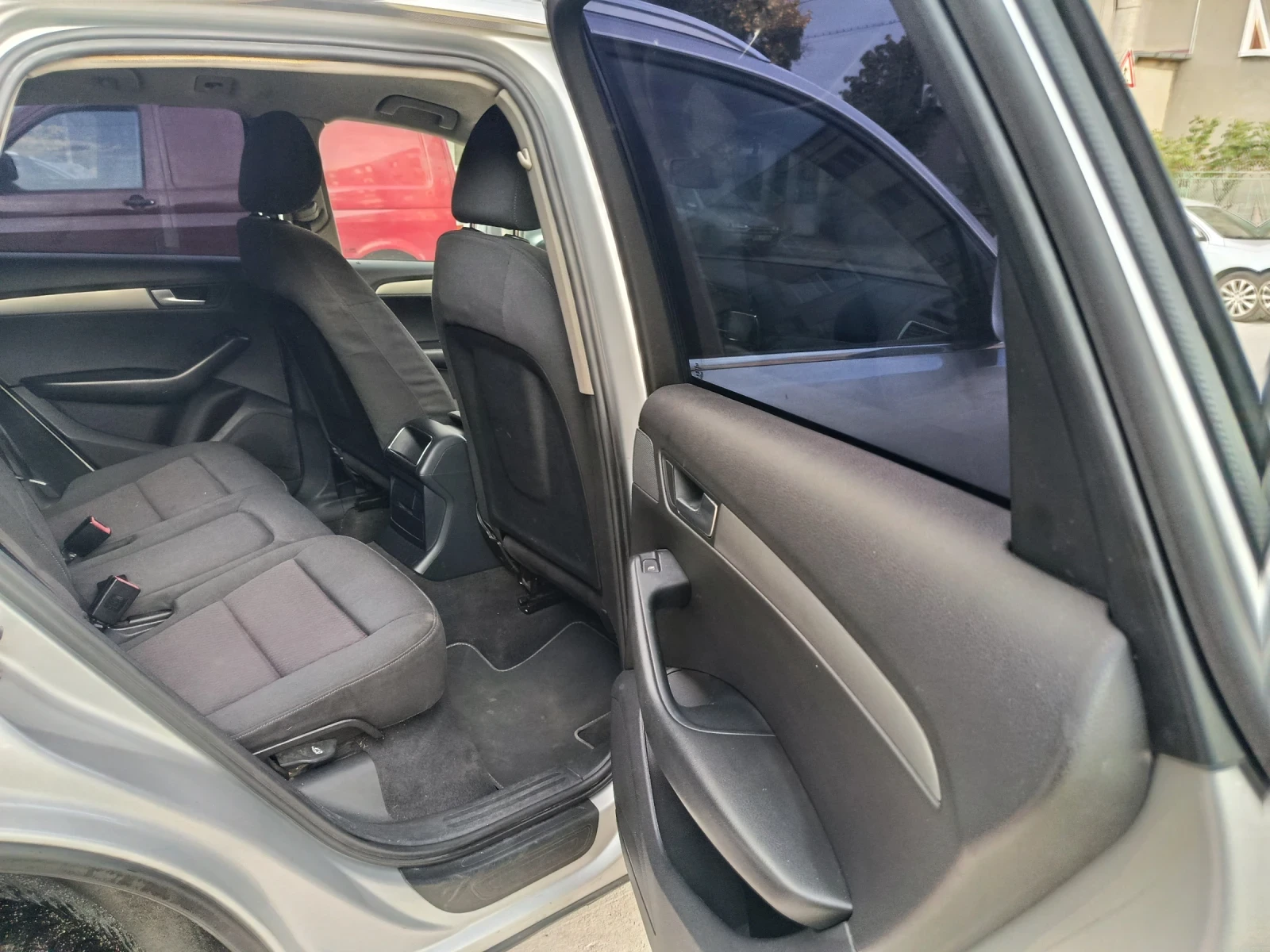 Audi Q5, снимка 5 - Автомобили и джипове - 55669652