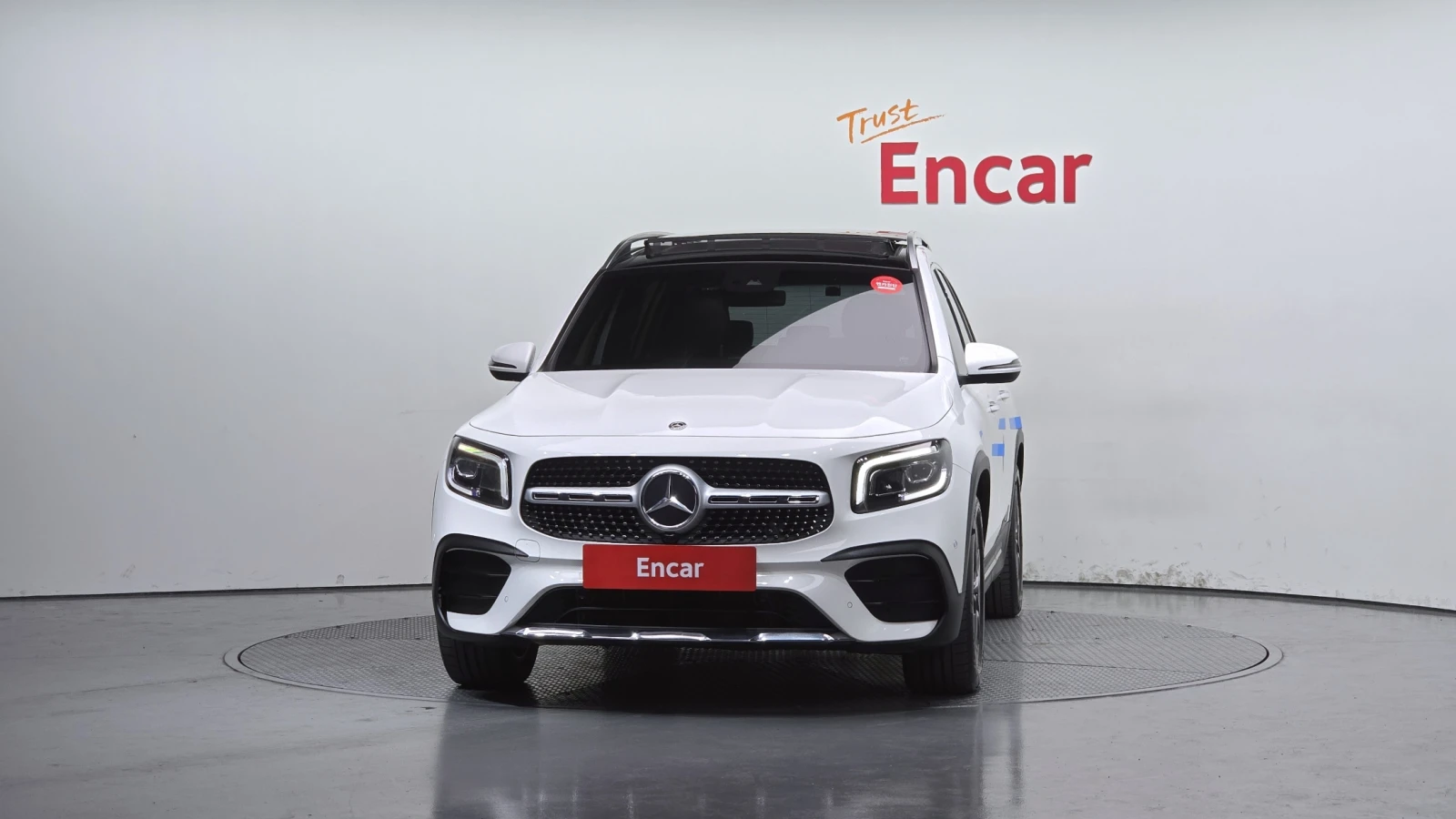 Mercedes-Benz GLB 250 ЕЛ. БАГАЖНИК* BLIND SPOT* ЛЮК* КРАЙНА ЦЕНА, снимка 3 - Автомобили и джипове - 55983057