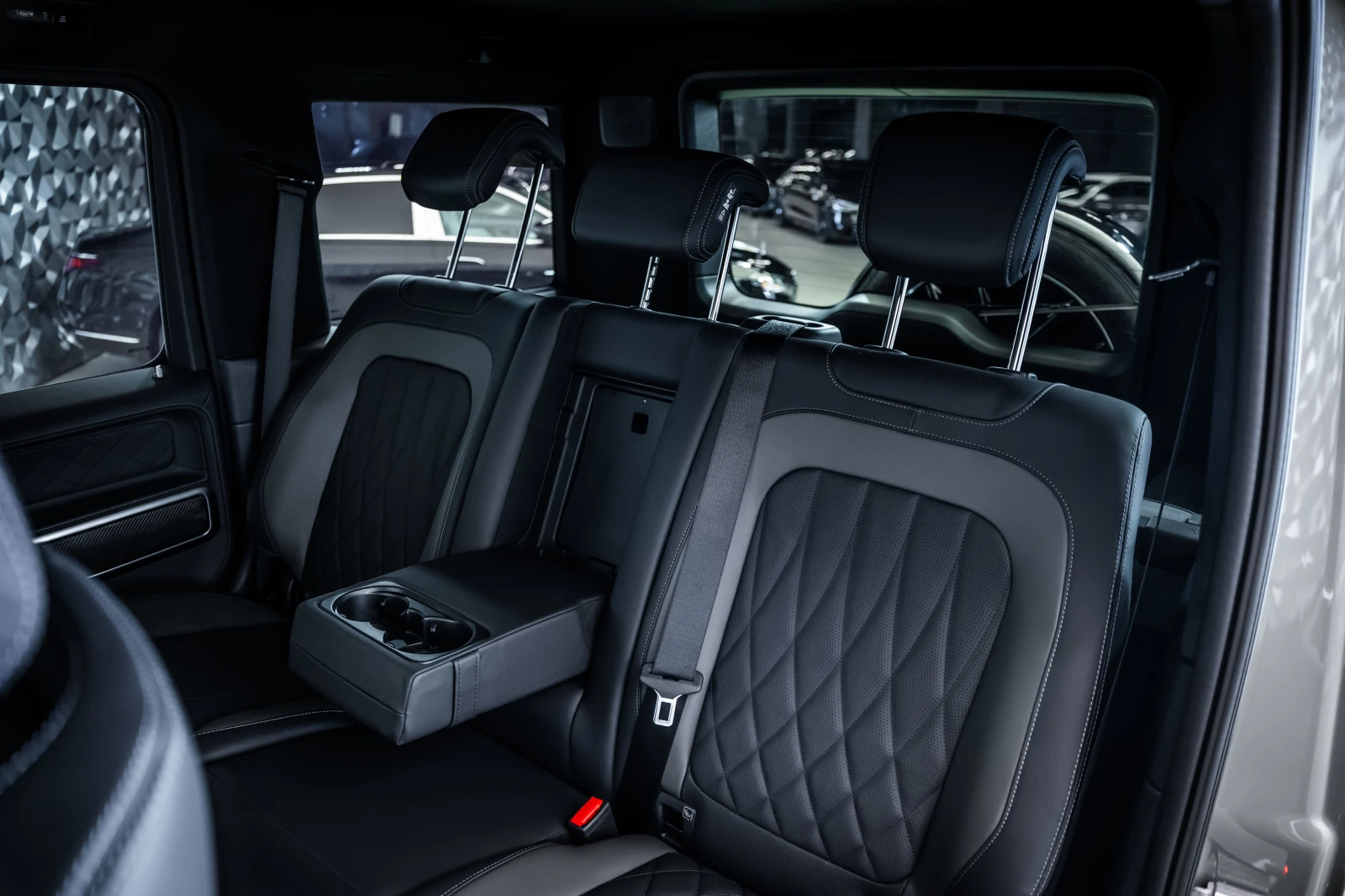 Mercedes-Benz G 63 AMG Carbon Pakcage* Burmester* 360, снимка 16 - Автомобили и джипове - 56103635