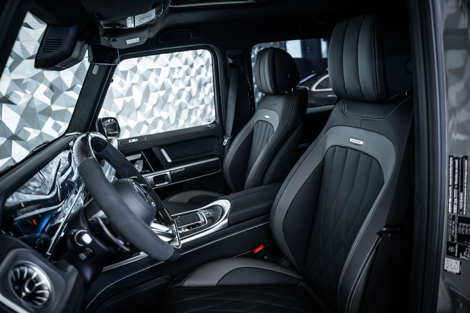 Mercedes-Benz G 63 AMG Carbon Pakcage* Burmester* 360, снимка 12 - Автомобили и джипове - 56103635