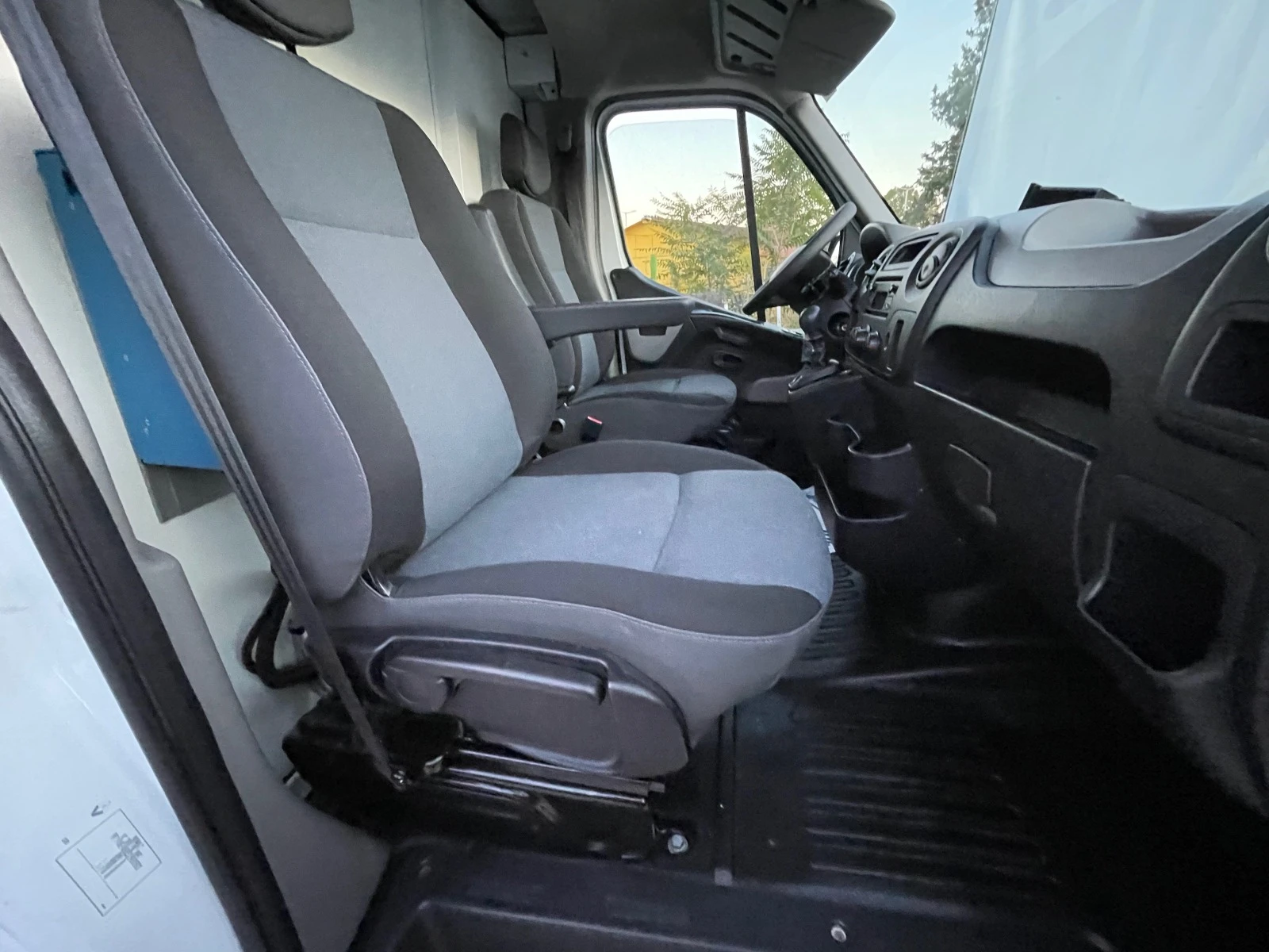 Renault Master 2.3 DCI ХЛАДИЛЕН  - изображение 9