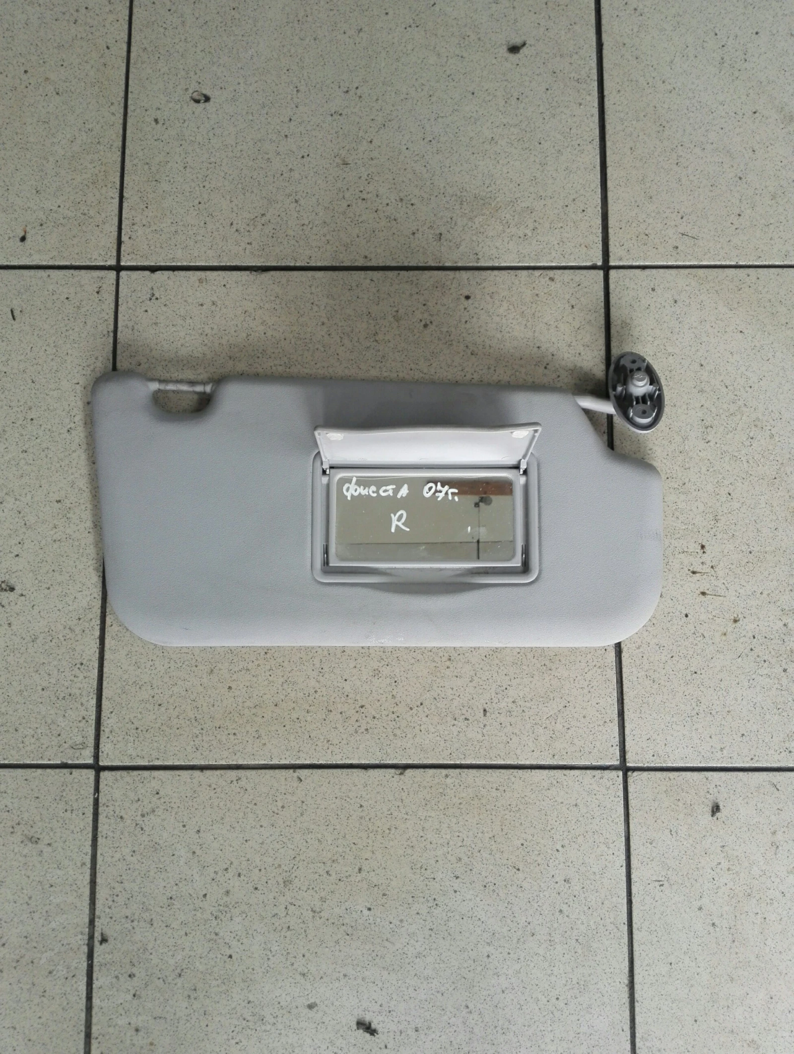 Сенник десен Форд Фиеста хечбек