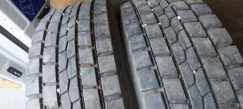 Гуми Летни 215/75R15, снимка 2 - Гуми и джанти - 32788771