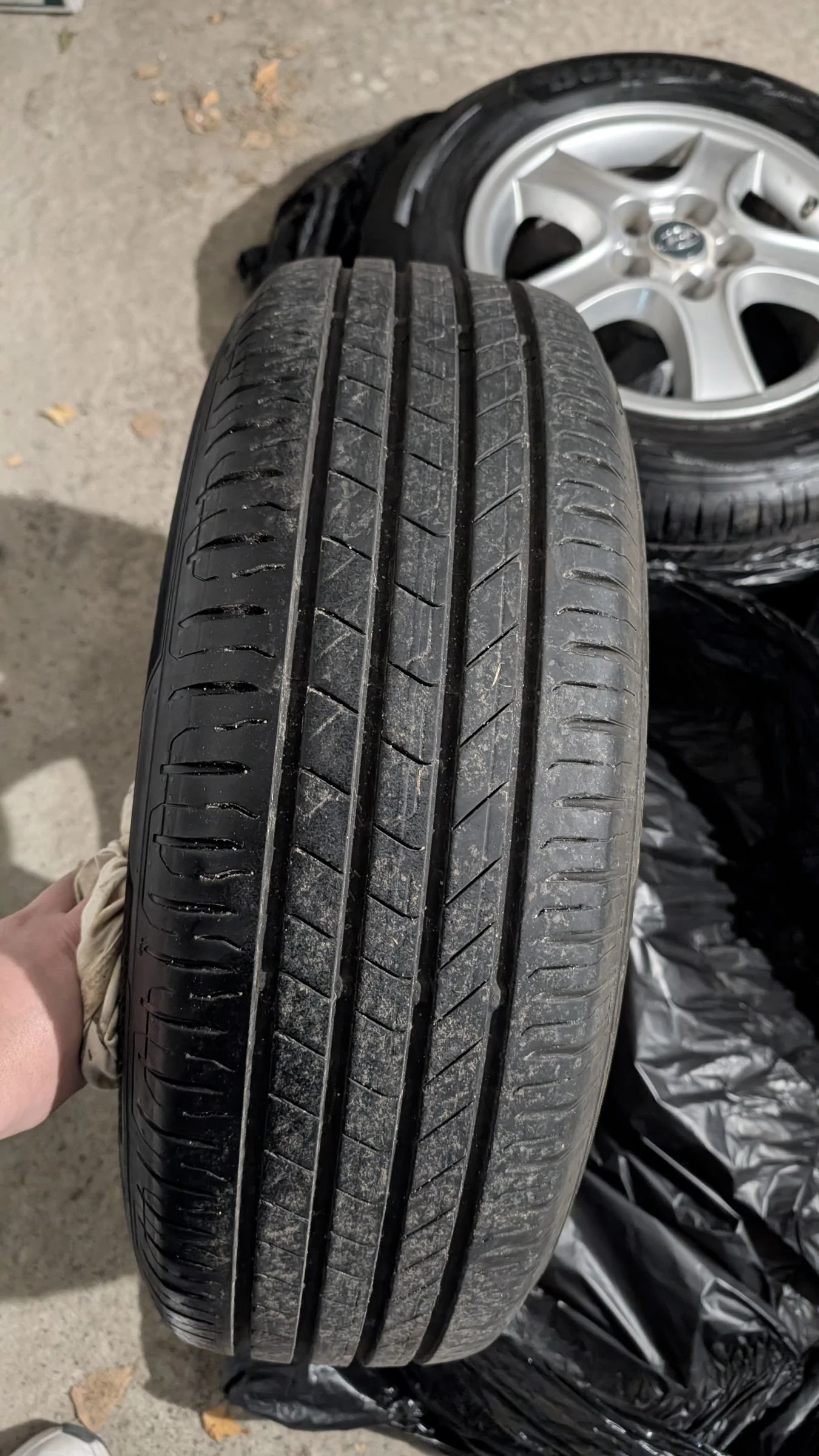 Гуми с джанти Barum 205/65R16, снимка 6 - Гуми и джанти - 53773857