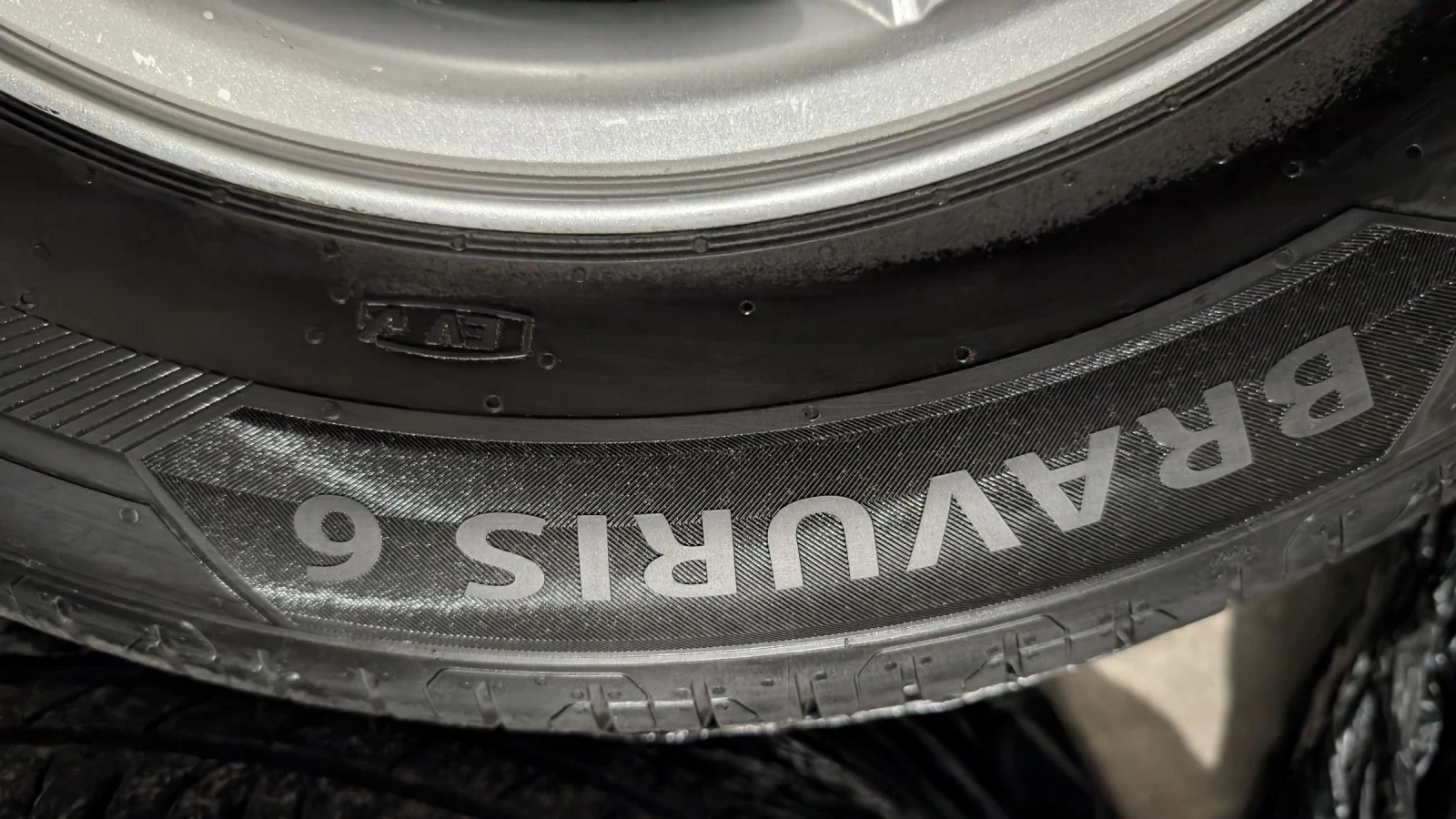 Гуми с джанти Barum 205/65R16, снимка 5 - Гуми и джанти - 53773857