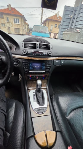 Mercedes-Benz E 500, снимка 4