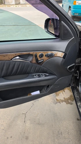 Mercedes-Benz E 500, снимка 6