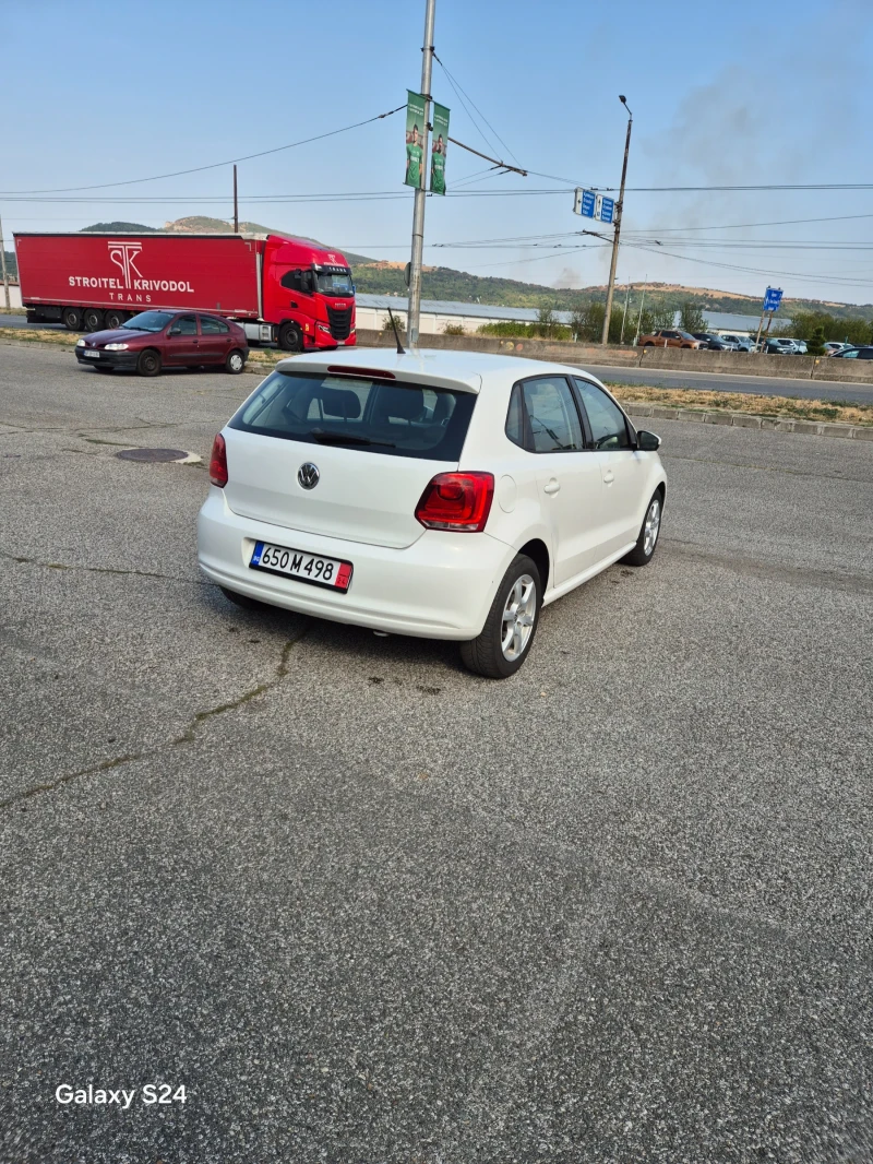 VW Polo, снимка 5 - Автомобили и джипове - 46650301