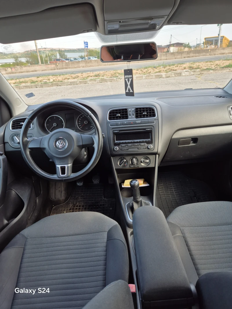 VW Polo, снимка 8 - Автомобили и джипове - 46650301