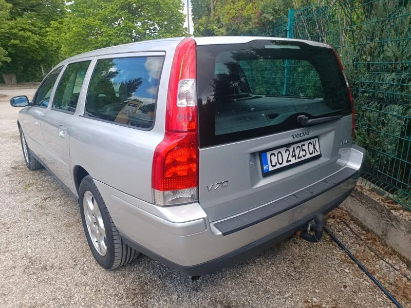 Volvo V70 2.4i-BiFuel, снимка 2 - Автомобили и джипове - 46664593