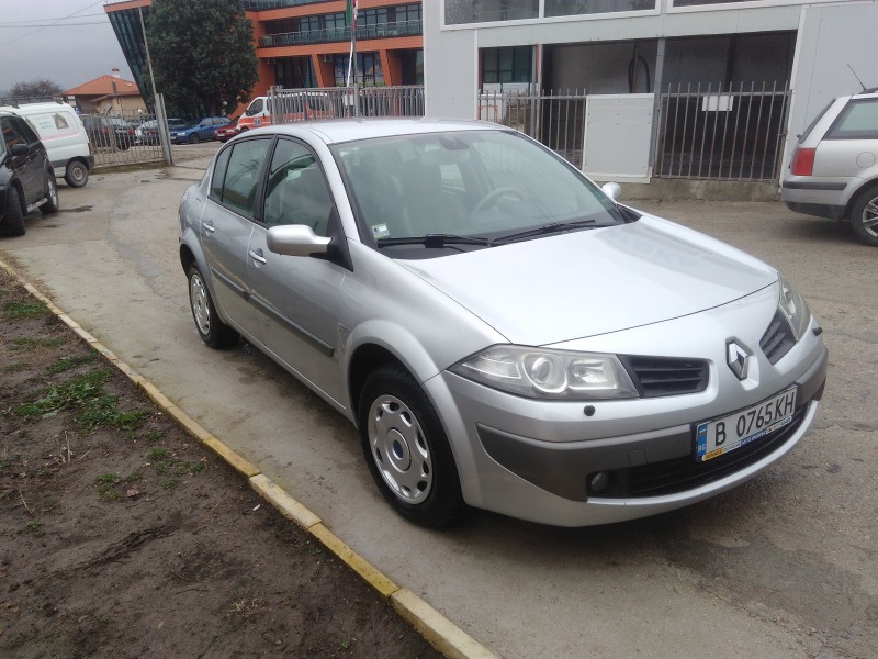 Renault Megane 1.5dci, снимка 4 - Автомобили и джипове - 46331805