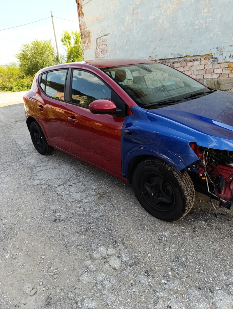 Dacia Sandero 1.0, снимка 3 - Автомобили и джипове - 47321096