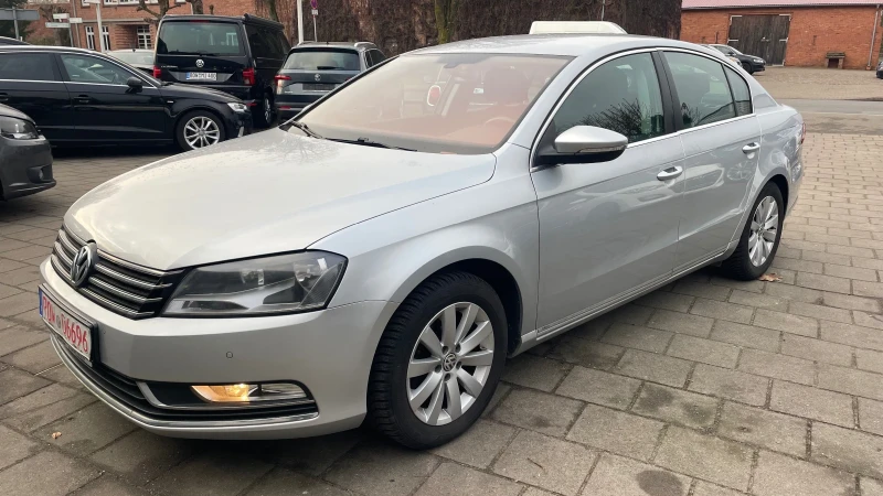 VW Passat 2.0 TDI 177 к.с.\ОЧАКВАН ВНОС\СЕРВИЗНА ИСТОРИЯ\, снимка 2 - Автомобили и джипове - 49213732