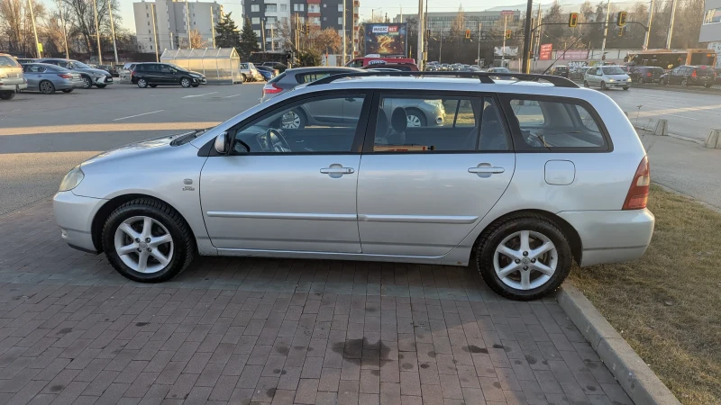 Toyota Corolla, снимка 4 - Автомобили и джипове - 49397995