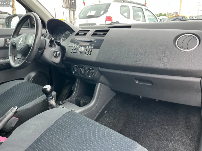 Suzuki Swift 1.3 газ, Италия, 169000км, 2010г., снимка 12 - Автомобили и джипове - 50477243