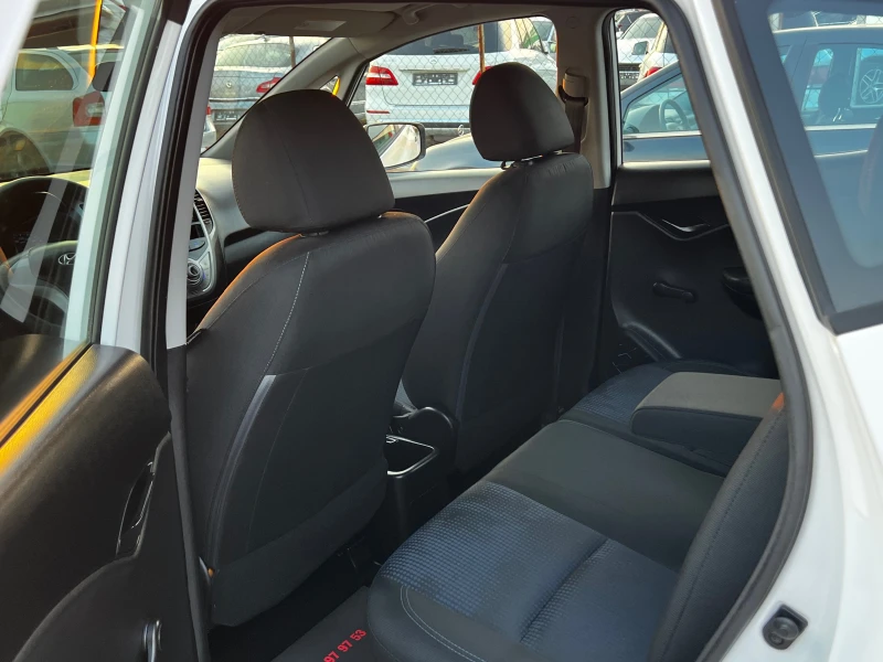 Hyundai Ix20 ЛИЗИНГ-ДИЗЕЛ-КЛИМА-ТОП, снимка 8 - Автомобили и джипове - 50920468