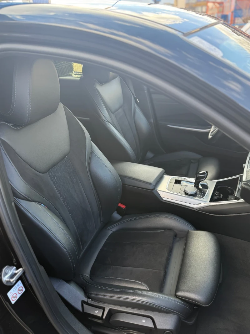 BMW 320 * M340PACK* AMBIENT* HARMAN* DIGITAL* SERVICE HIST, снимка 15 - Автомобили и джипове - 53499678