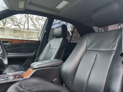 Mercedes-Benz 240  - изображение 7