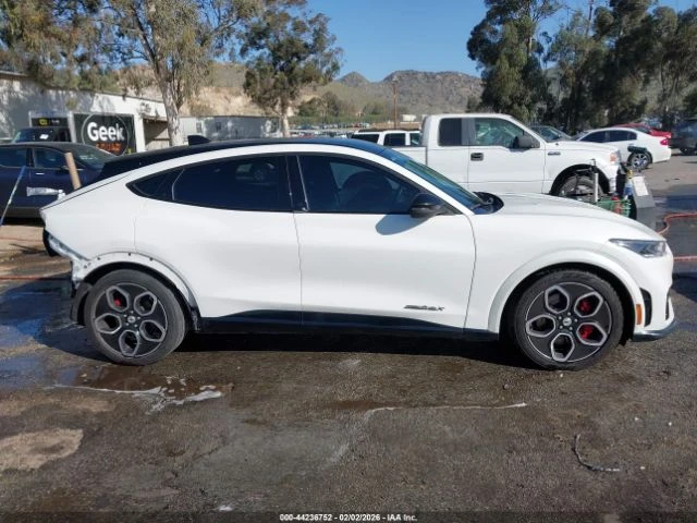 Ford Mustang Mach-E GT* ПОДГРЕВ* 360* СЛ.ЛЕНТИ* KEYLESS, снимка 5 - Автомобили и джипове - 53978545