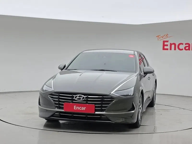 Hyundai Sonata 2.0 Premium Family, снимка 3 - Автомобили и джипове - 55803537