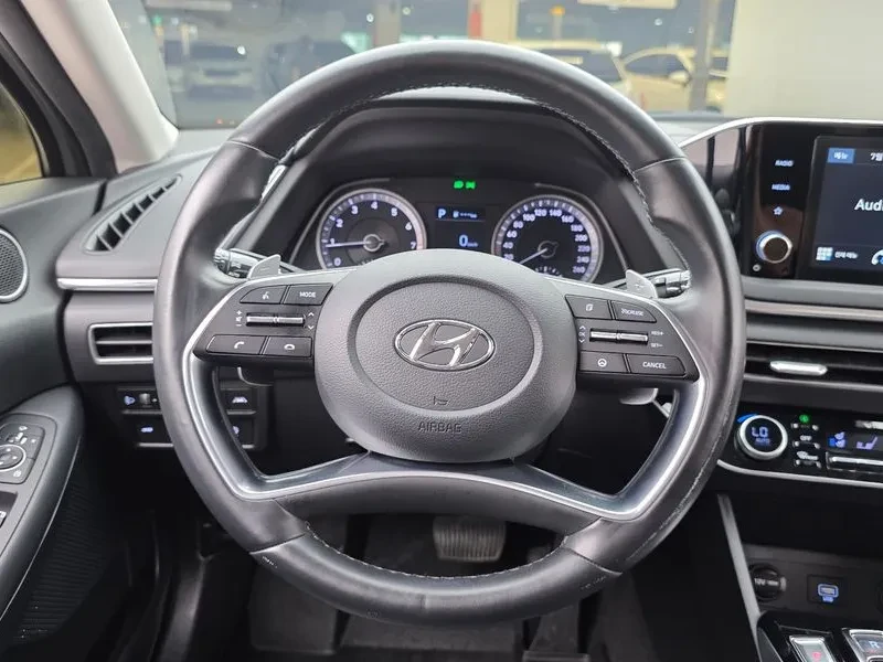 Hyundai Sonata 2.0 Premium Family, снимка 13 - Автомобили и джипове - 55803537