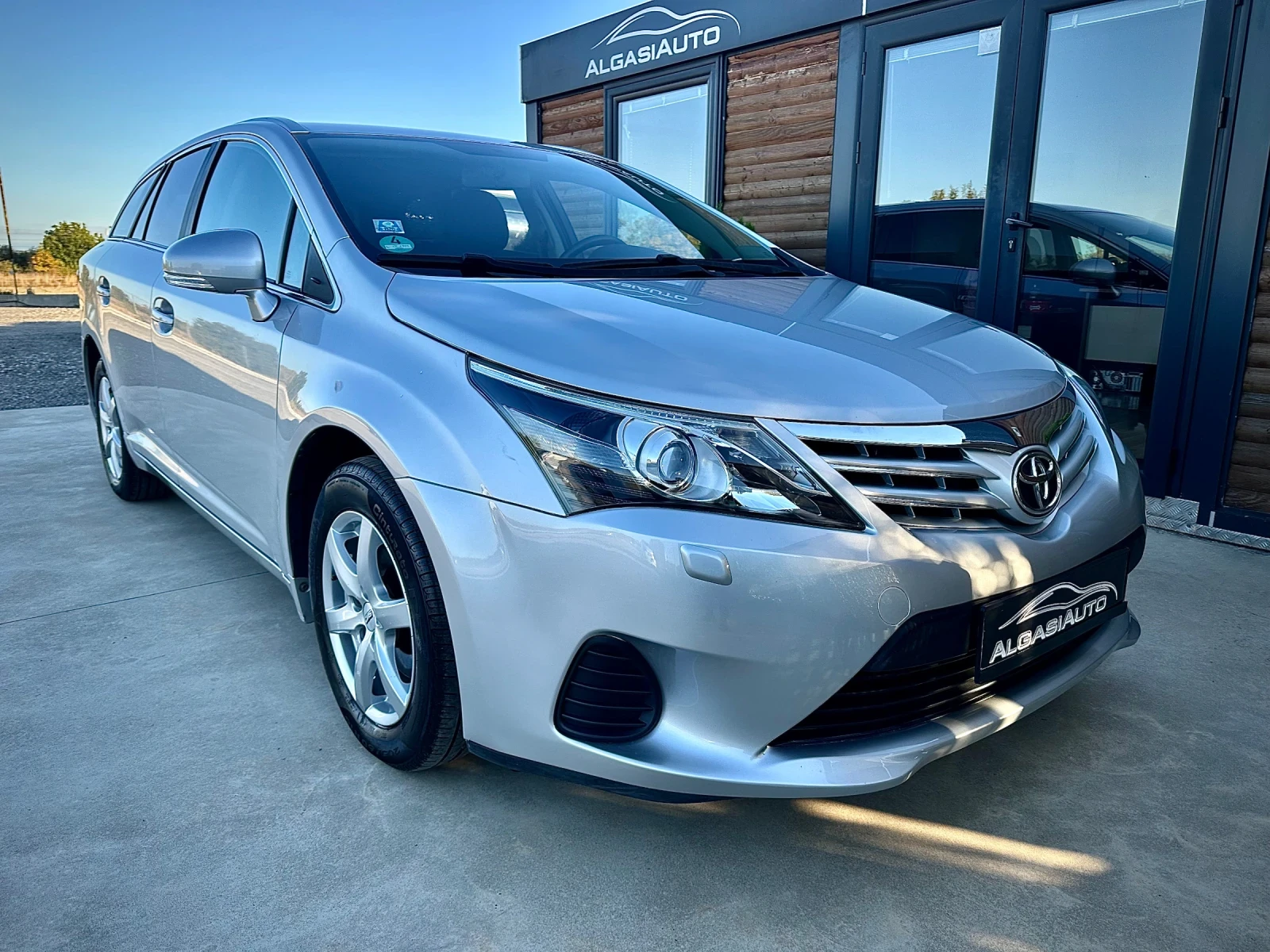 Toyota Avensis 1.6 VALVEMATIC* Facelift - изображение 6