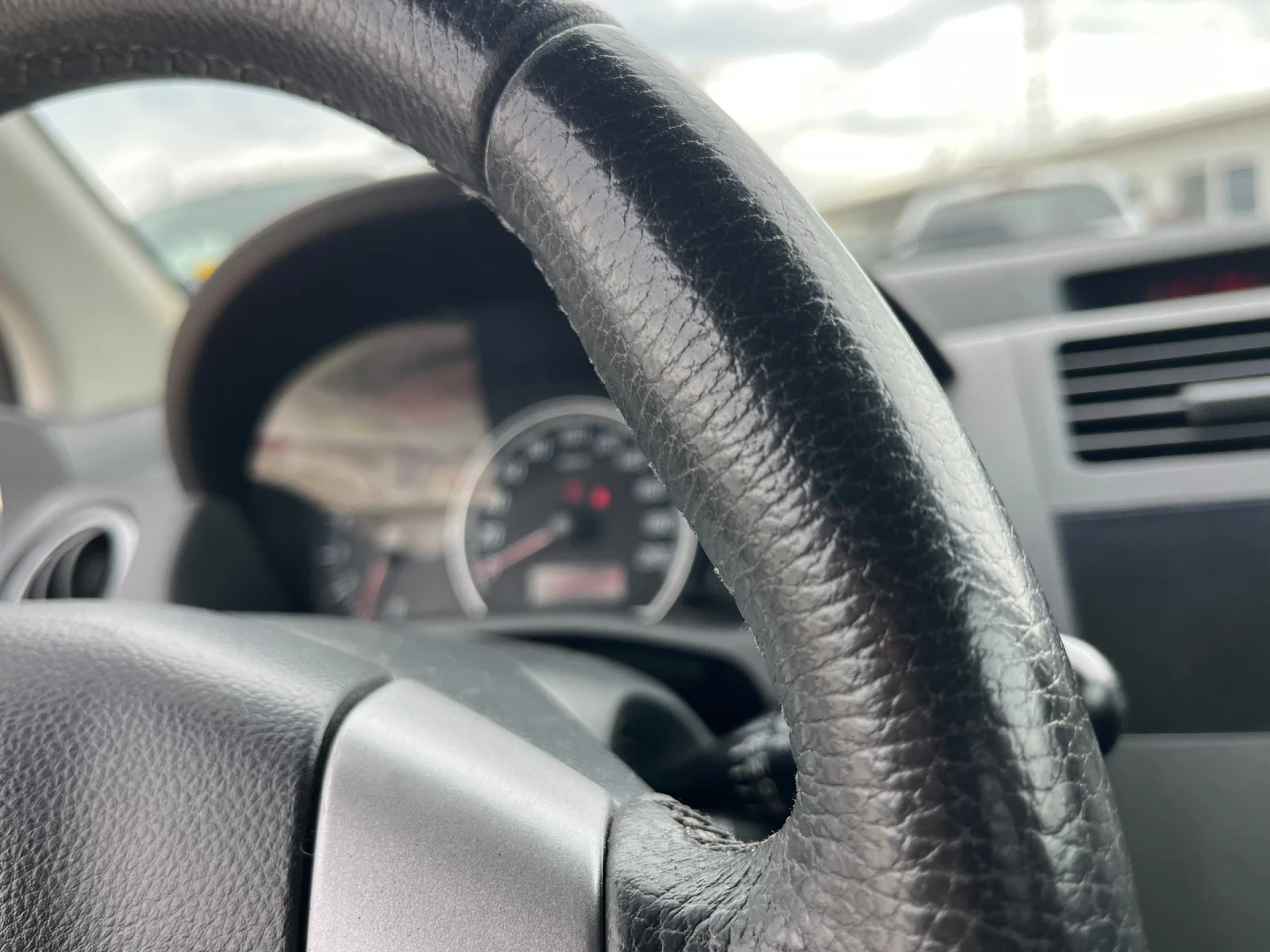 Suzuki Swift 1.3 газ, Италия, 169000км, 2010г. | Mobile.bg — изображение 11