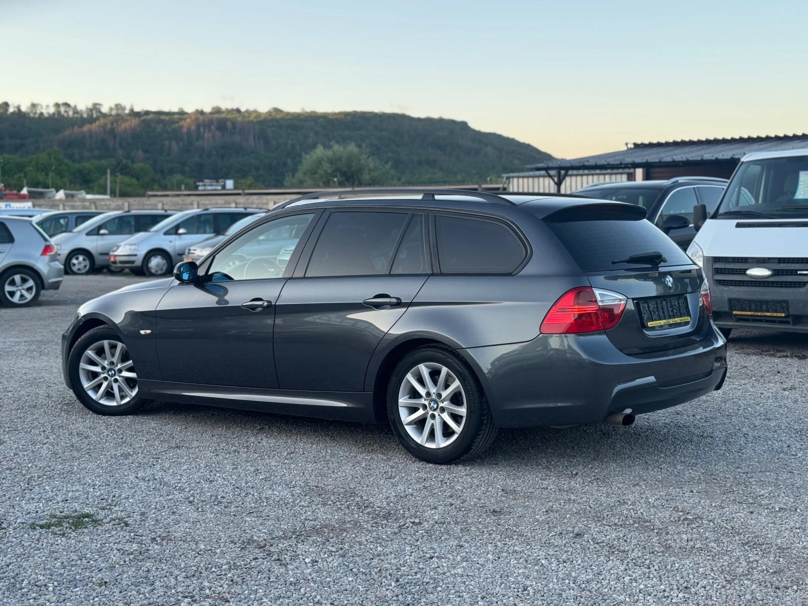 BMW 320 2.0i 130кс 6ск M-PAKET НАВИ ПОДГРЕВ  - изображение 8